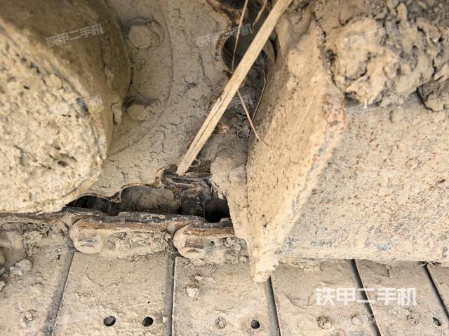 左側行走馬達蓋板(行走機構) 左側行走馬達蓋板(行走機構)