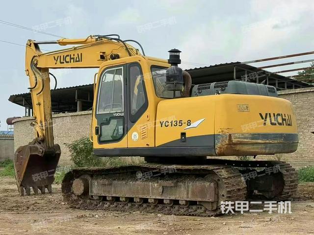 玉柴YC135-8挖掘機