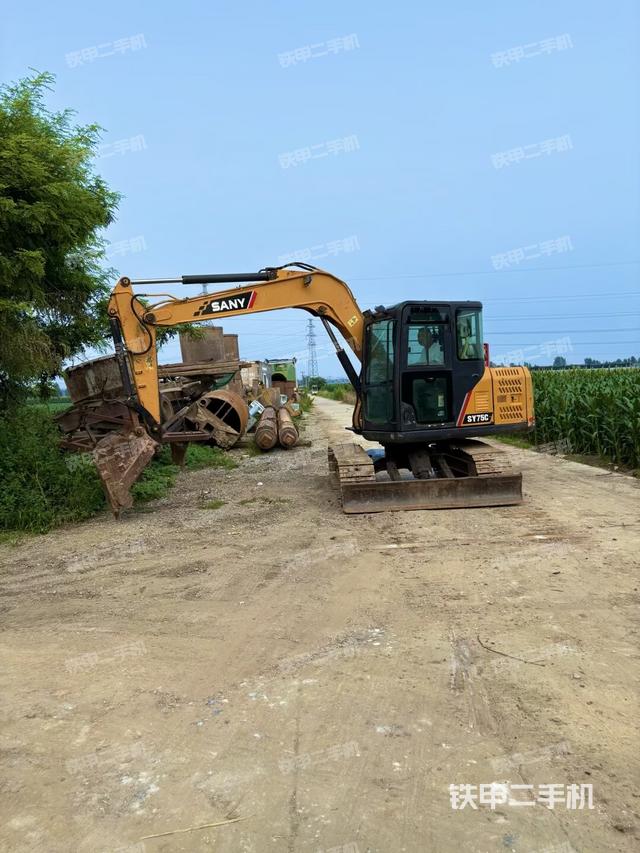 三一重工SY75C挖掘機(jī)