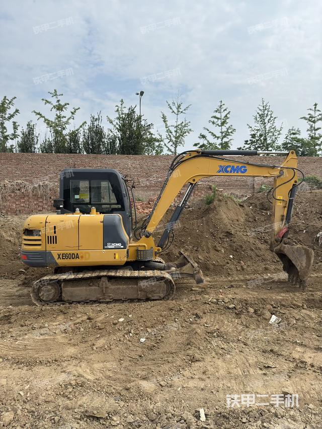 整機右后45°（整機外觀）