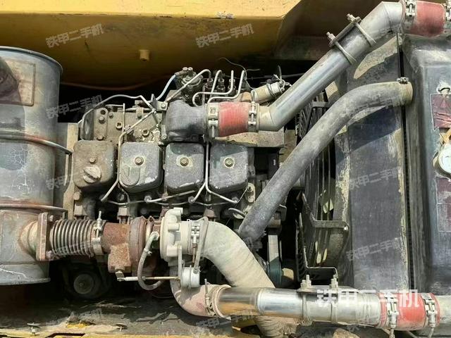 發(fā)動(dòng)機(jī)整體俯視(整機(jī)外觀) 發(fā)動(dòng)機(jī)整體俯視(整機(jī)外觀)