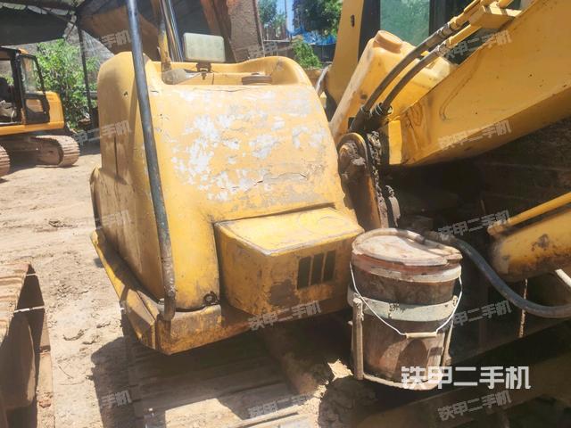 右前45(整機(jī)外觀) 右前45(整機(jī)外觀)