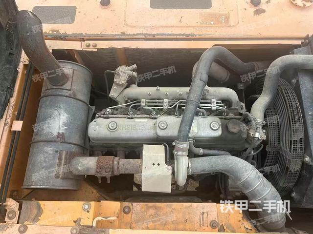 發(fā)動(dòng)機(jī)整體俯視(整機(jī)外觀) 發(fā)動(dòng)機(jī)整體俯視(整機(jī)外觀)