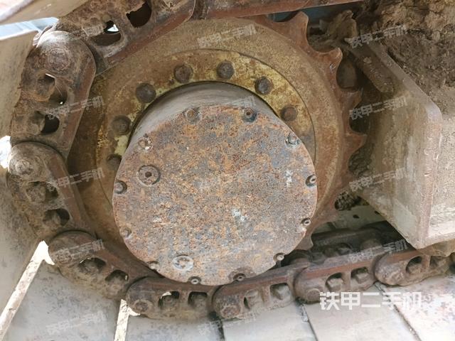 右驱动轮(行走机构) 右驱动轮(行走机构)