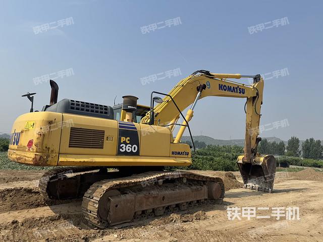 整機(jī)右后45°(整機(jī)外觀) 整機(jī)右后45°(整機(jī)外觀)