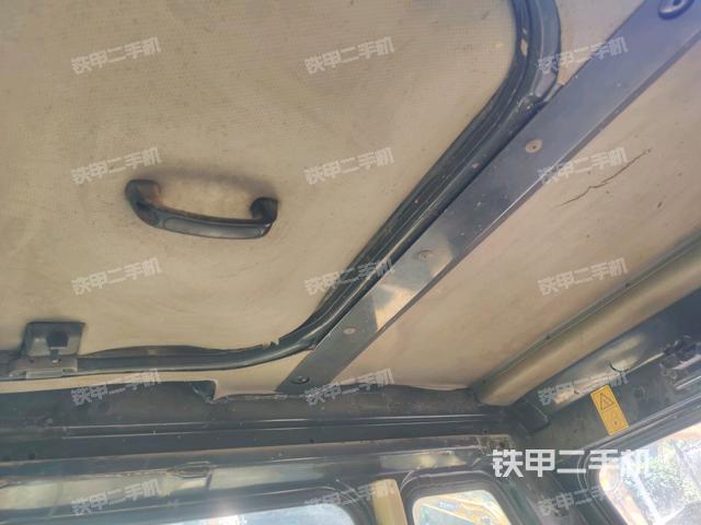 座椅后部(駕駛室部分) 座椅后部(駕駛室部分)