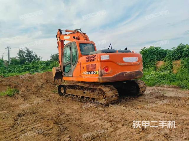 斗山DX150LC挖掘機(jī)