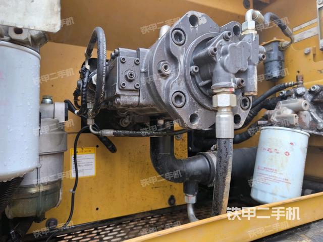 液压泵斜45 右(大件舱室) 液压泵斜45 右(大件舱室)