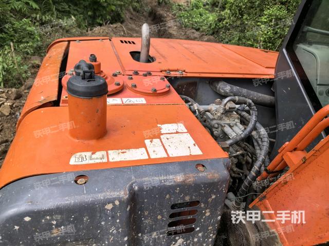 右后45(整機(jī)外觀) 右后45(整機(jī)外觀)