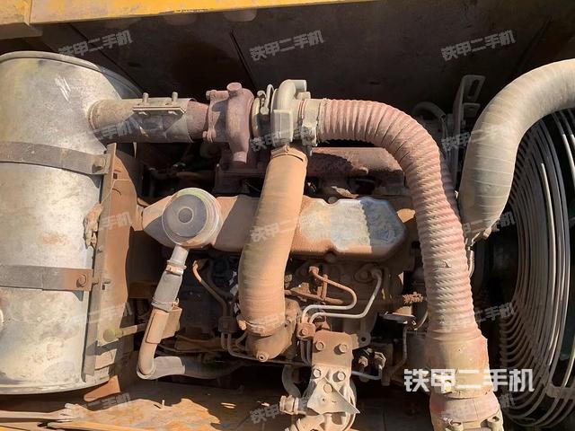 發(fā)動機整體俯視(整機外觀) 發(fā)動機整體俯視(整機外觀)