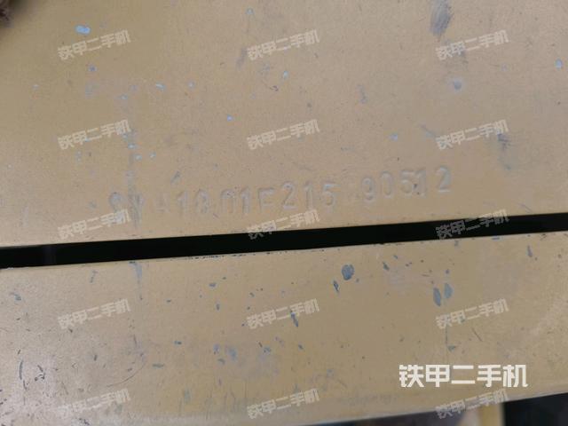大臂根部 斜视(工作和回转装置) 大臂根部 斜视(工作和回转装置)