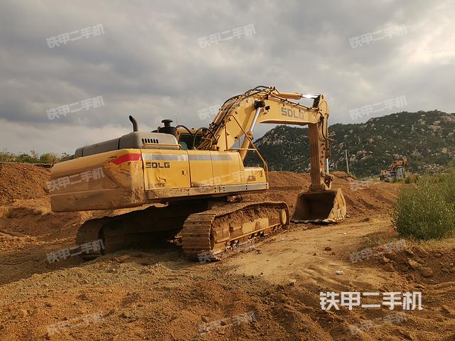 整機(jī)右后45°(整機(jī)外觀) 整機(jī)右后45°(整機(jī)外觀)