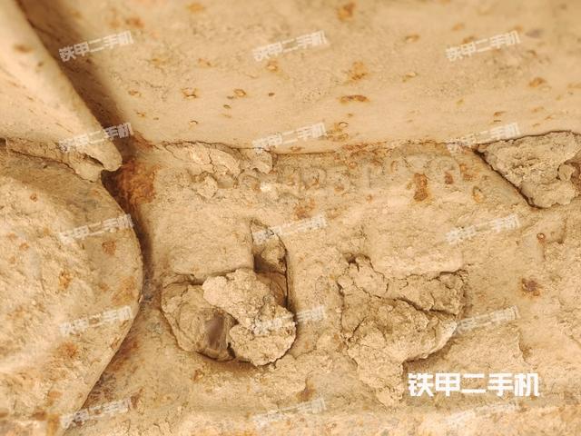 左側行走馬達蓋板(行走機構) 左側行走馬達蓋板(行走機構)