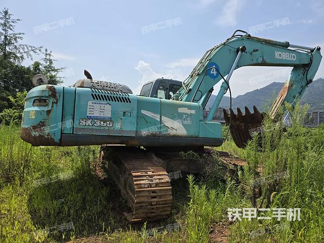 整機(jī)右后45°(整機(jī)外觀) 整機(jī)右后45°(整機(jī)外觀)