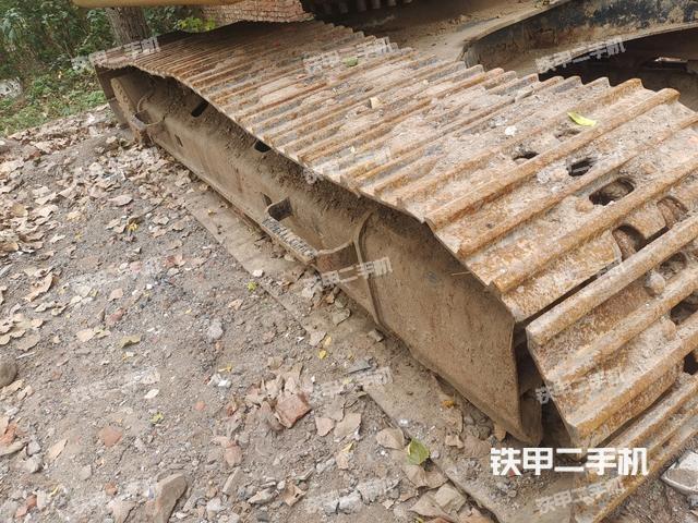 右側行走馬達蓋板(行走機構) 右側行走馬達蓋板(行走機構)