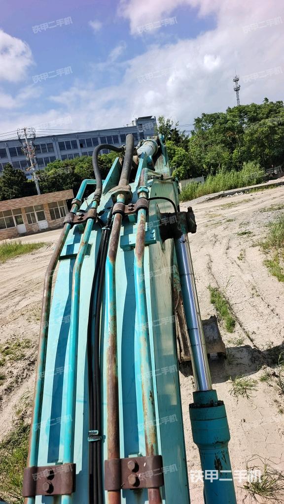 大臂背部俯視(工作和回轉裝置) 大臂背部俯視(工作和回轉裝置)