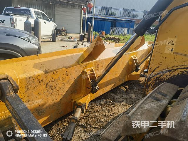 駕駛室操作臺(設(shè)備外觀及核心部件) 駕駛室操作臺(設(shè)備外觀及核心部件)