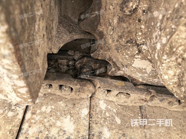 左侧行走马达盖板(行走机构) 左侧行走马达盖板(行走机构)