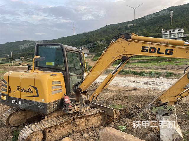 整機右后45°（整機外觀）