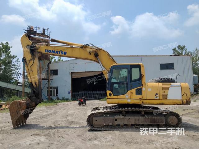 小松PC220-8挖掘機(jī)