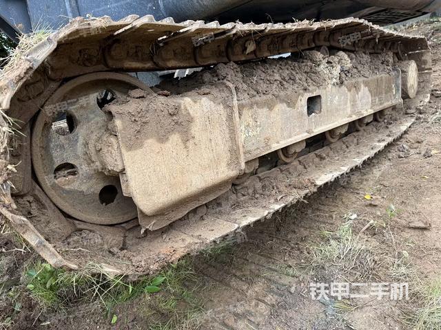 单侧履带整体（整机外观）