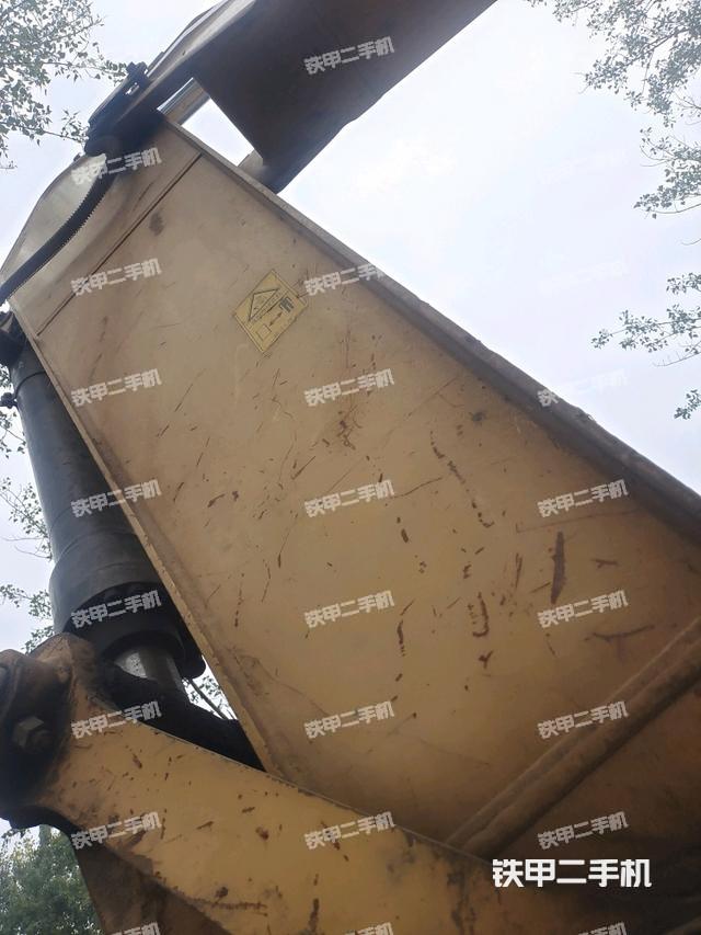 大臂整體?右側(工作和回轉裝置) 大臂整體?右側(工作和回轉裝置)