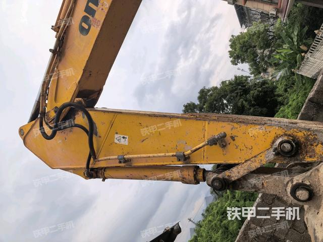 小臂整體左后(工作和回轉(zhuǎn)裝置) 小臂整體左后(工作和回轉(zhuǎn)裝置)