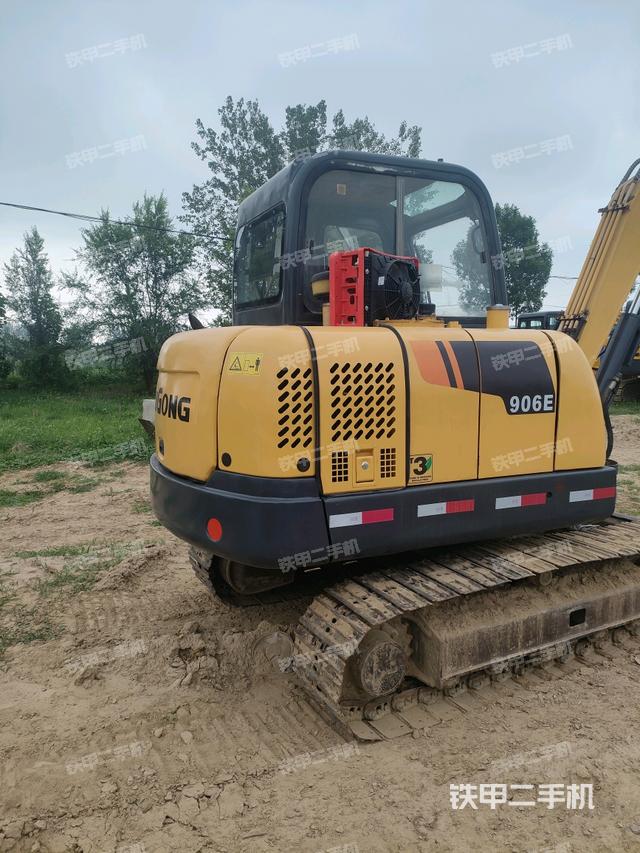 整機右后45°（整機外觀）