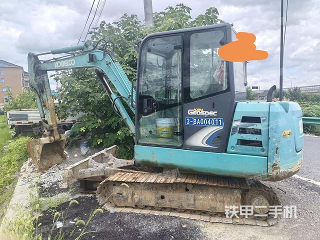 神钢SK60-8挖掘机