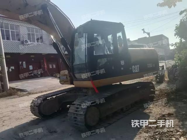 驾驶室整体(整机外观) 驾驶室整体(整机外观)