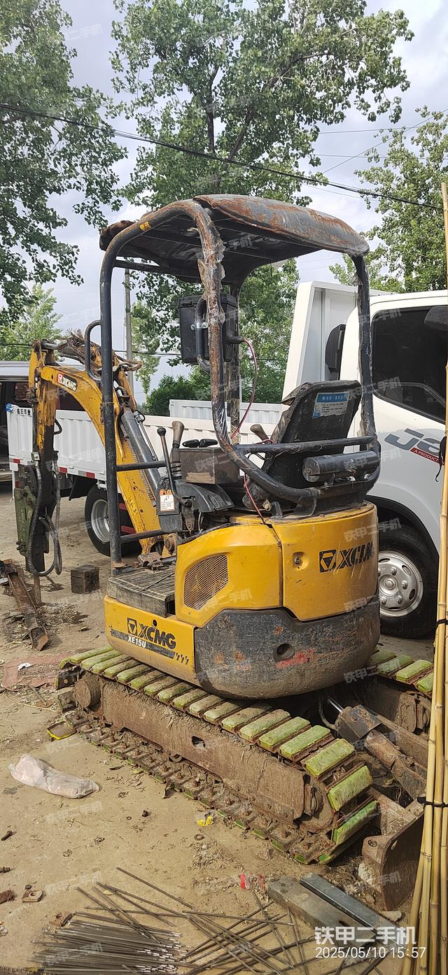 驾驶室整体(整机外观) 驾驶室整体(整机外观)