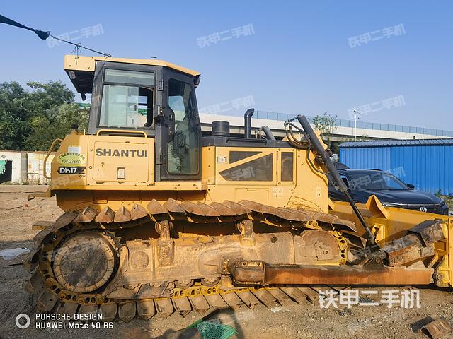 整機左側(cè)(設(shè)備外觀及核心部件) 整機左側(cè)(設(shè)備外觀及核心部件)