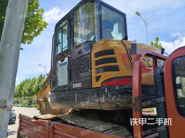 整機右后45°(整機外觀) 整機右后45°(整機外觀)