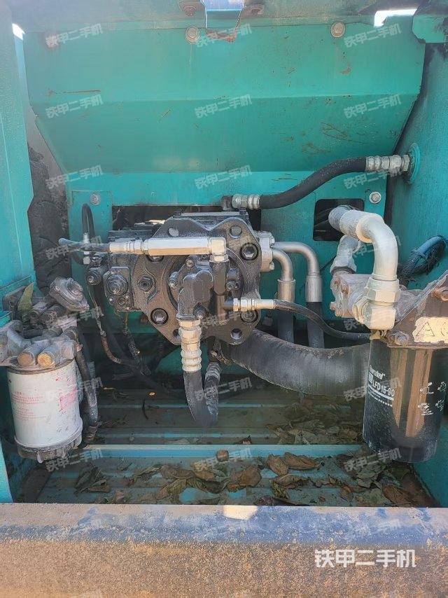 液壓泵室(大件艙室) 液壓泵室(大件艙室)