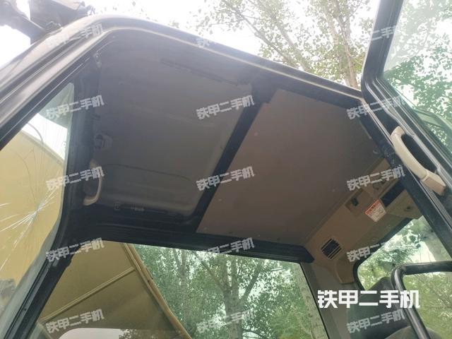 座椅左側控制臺/音響/含左手柄(駕駛室部分) 座椅左側控制臺/音響/含左手柄(駕駛室部分)