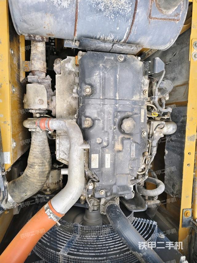 發(fā)動機整體俯視(整機外觀) 發(fā)動機整體俯視(整機外觀)