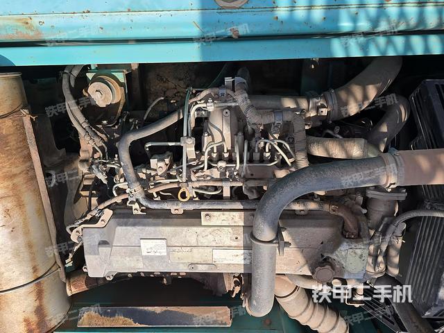 發(fā)動機(jī)整體俯視(整機(jī)外觀) 發(fā)動機(jī)整體俯視(整機(jī)外觀)