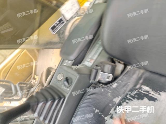 右側玻璃角標(駕駛室部分) 右側玻璃角標(駕駛室部分)