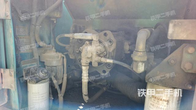 液壓泵斜45?左(大件艙室) 液壓泵斜45?左(大件艙室)