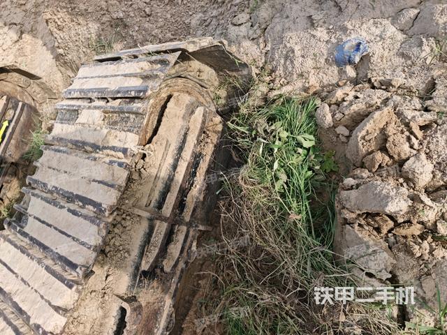 左側(cè)行走馬達(dá)蓋板(行走機(jī)構(gòu)) 左側(cè)行走馬達(dá)蓋板(行走機(jī)構(gòu))