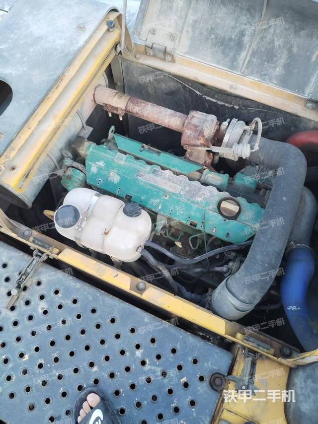 发动机整体俯视(整机外观) 发动机整体俯视(整机外观)