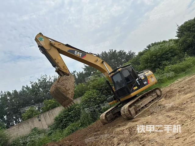卡特彼勒320D2液壓挖掘機(jī)