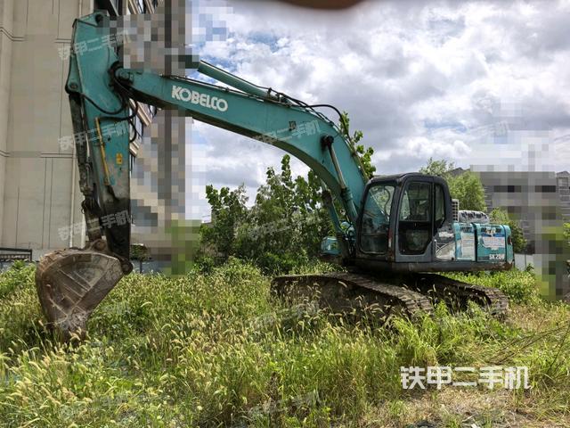 神钢SK250-8挖掘机