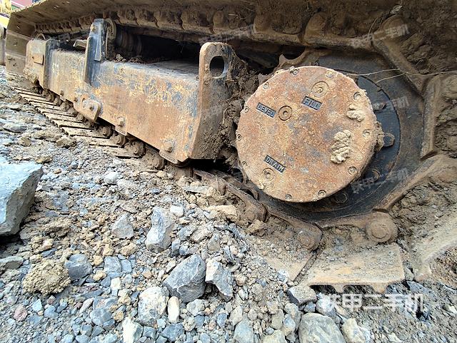 单侧履带整体（整机外观）