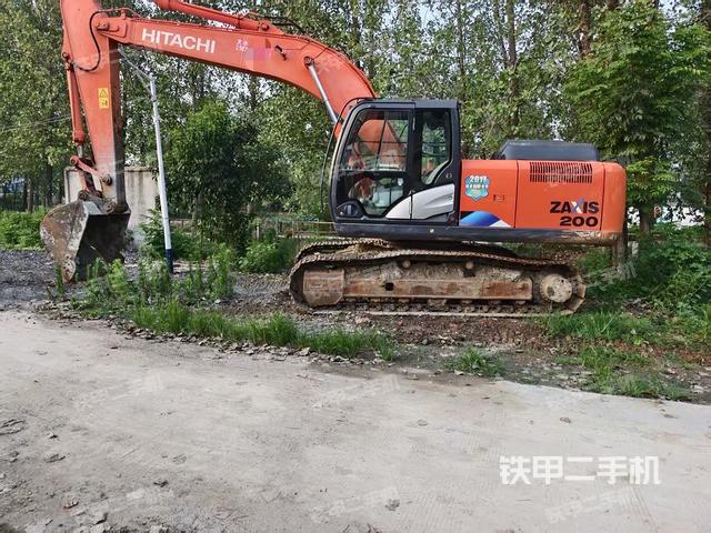 日立ZX200-5A挖掘机