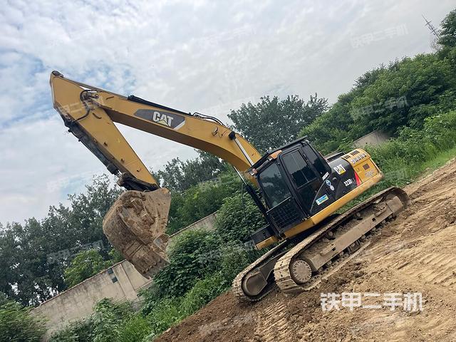 卡特彼勒323D2L挖掘機(jī)