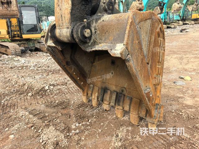 大臂整體?右側(cè)(工作和回轉(zhuǎn)裝置) 大臂整體?右側(cè)(工作和回轉(zhuǎn)裝置)