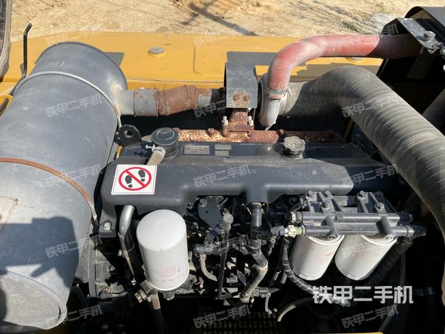 發(fā)動機整體俯視(整機外觀) 發(fā)動機整體俯視(整機外觀)