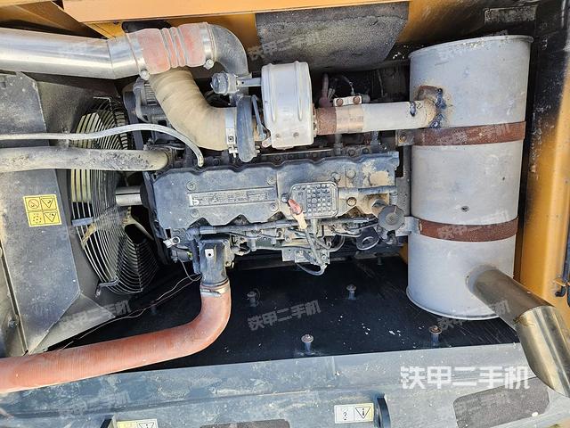 發(fā)動機整體俯視(整機外觀) 發(fā)動機整體俯視(整機外觀)