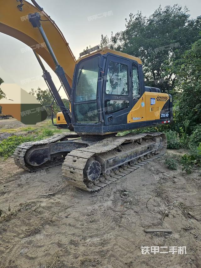 現(xiàn)代R215VS挖掘機(jī)